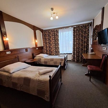 Dworek Staropolski Poznań Extérieur photo