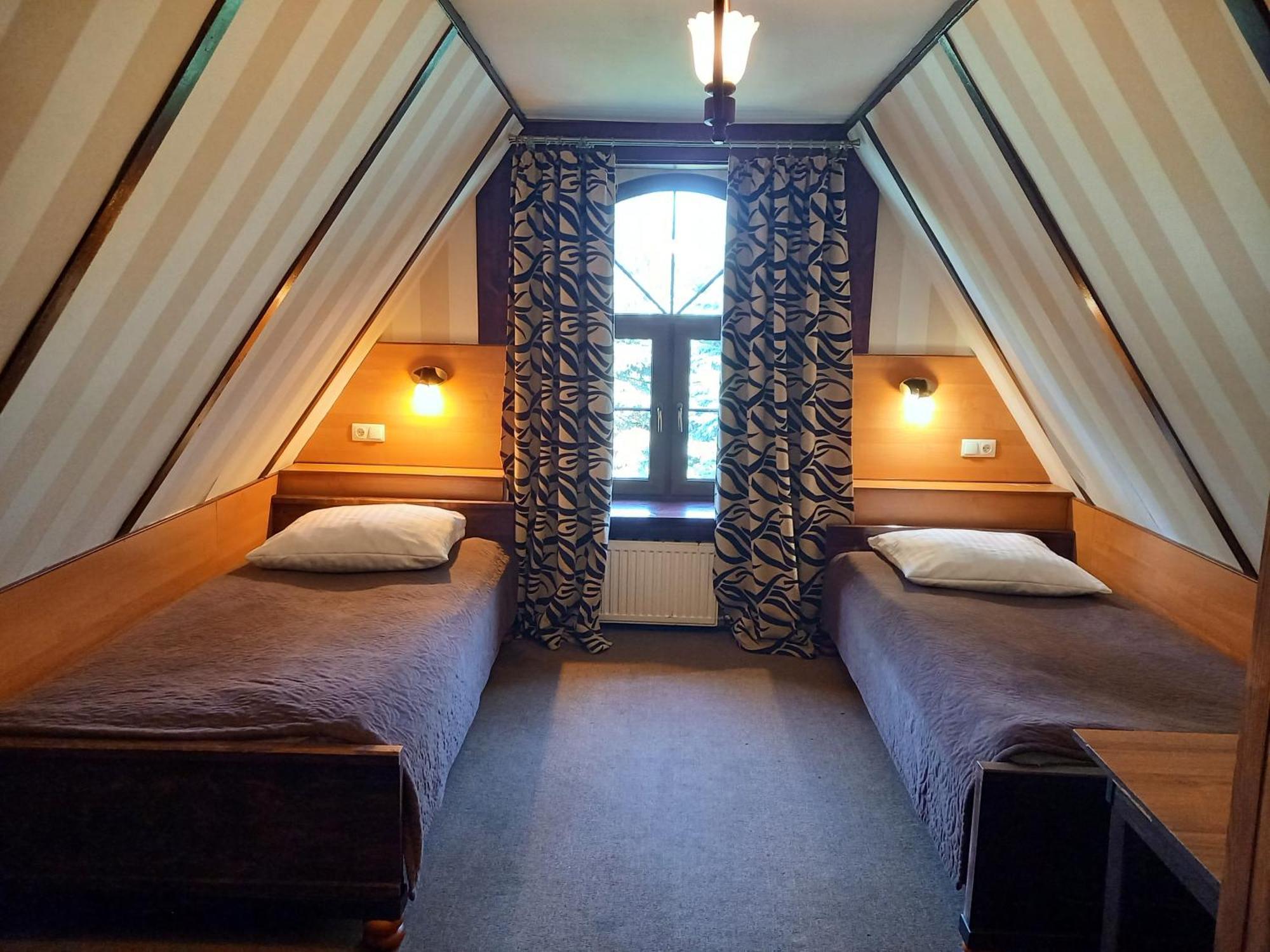 Dworek Staropolski Poznań Extérieur photo