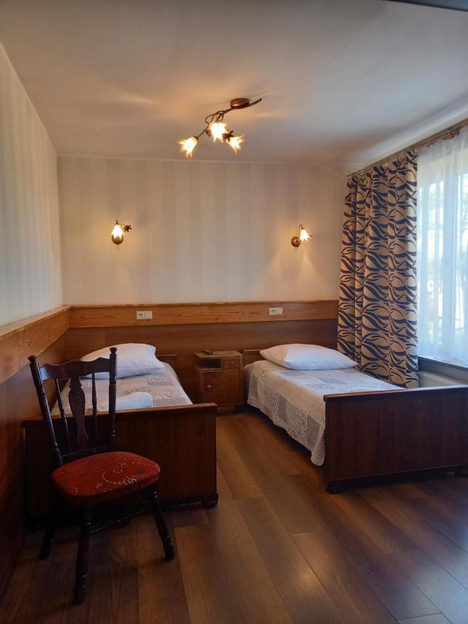 Dworek Staropolski Poznań Extérieur photo