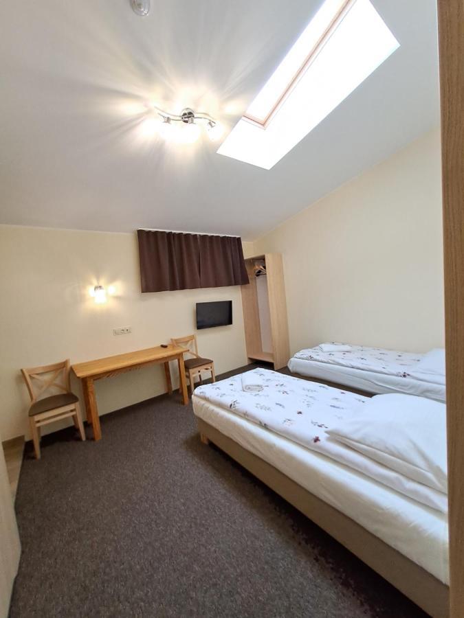Dworek Staropolski Poznań Extérieur photo